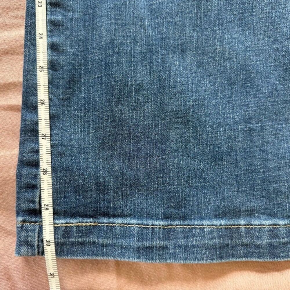 Levi’s Perfectly Slimming 512 Bootcut Jeans Size 12 - Picture 8 of 11